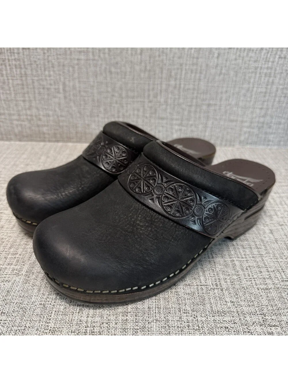 Dansko Shoes Womens Sz 37 Black Leather  Slip On Mule Clogs Saundra Nubuck